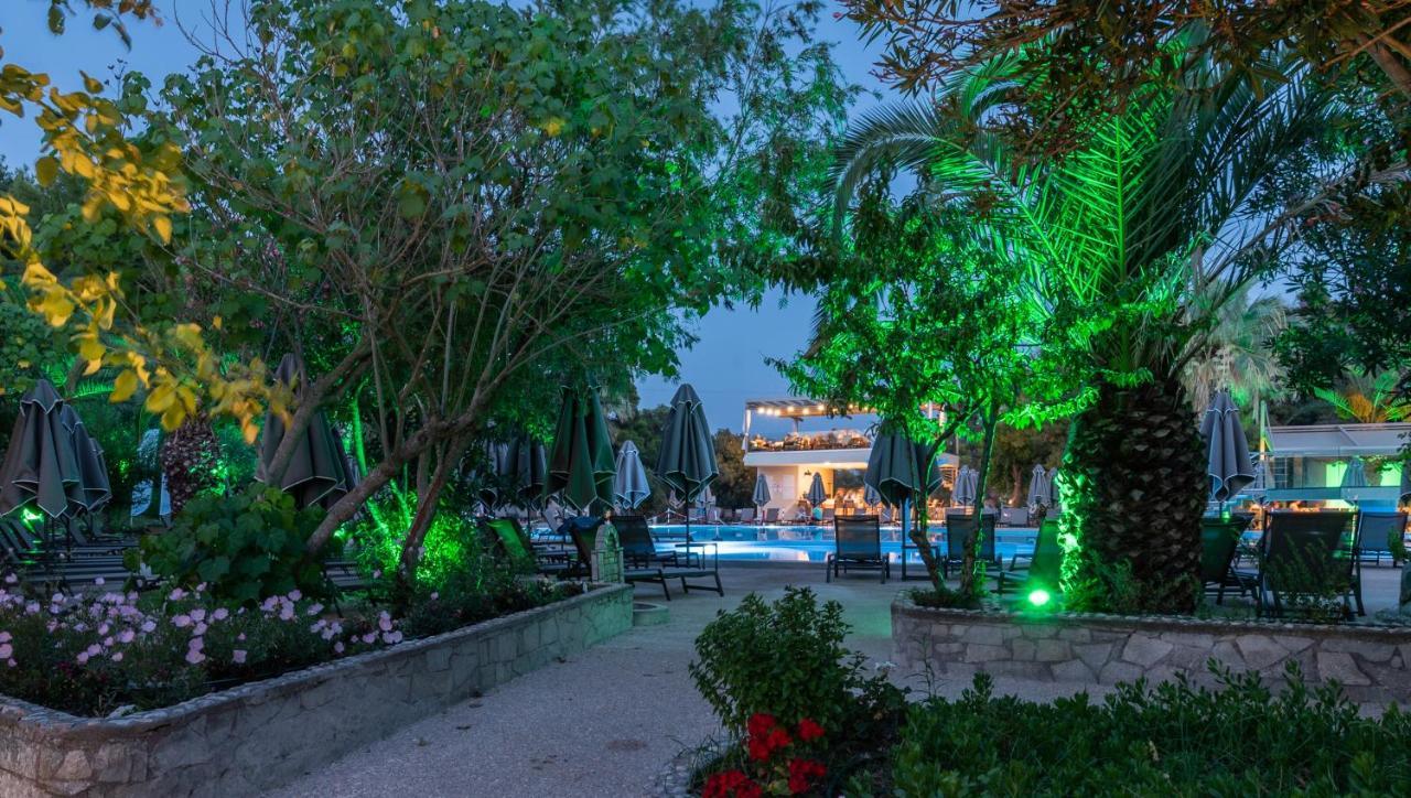 Poseidon Hotel Sea Resort Neos Marmaras Exterior foto
