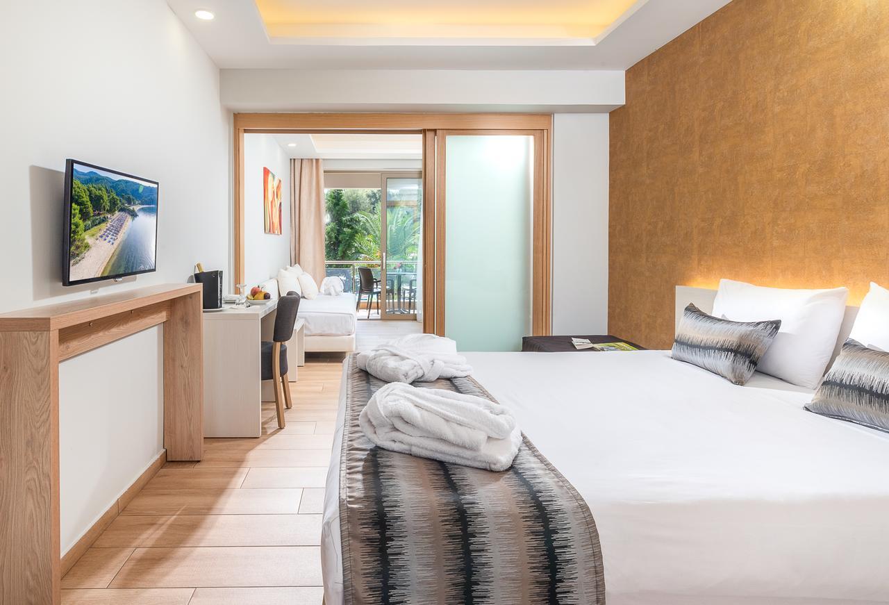 Poseidon Hotel Sea Resort Neos Marmaras Cameră foto